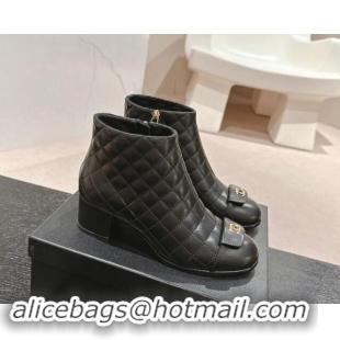 Best Price Chanel Quilted Calfskin Ankle Boots with Foldover CC Black 016028