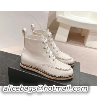 Shop Duplicate Chanel Calfskin Wood lace-up Ankle Boots with Chain White 1016048