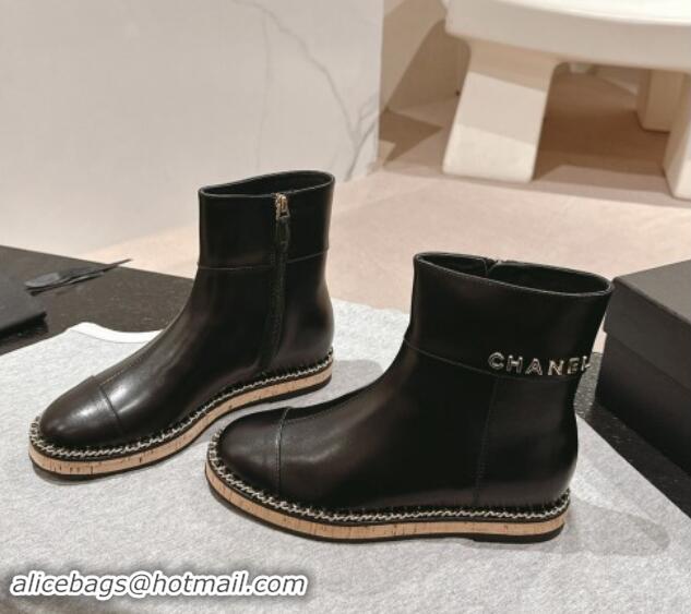 Buy Fashionable Chanel Calfskin Wood Ankle Boots with Chain Black 1016054