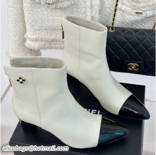 Duplicate Chanel Lambskin Ankle Boots with Bloom White 1016070