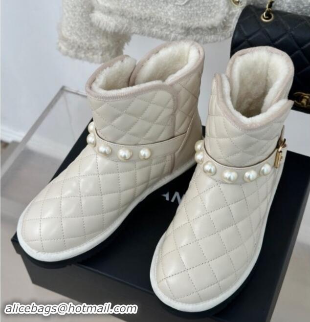 Popular Style Chanel Quilted Calfskin Snow Boots with Pearls White 1016073