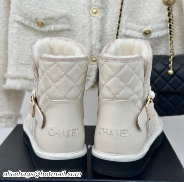 Popular Style Chanel Quilted Calfskin Snow Boots with Pearls White 1016073