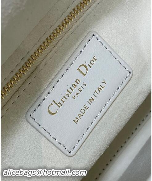 Promotional Dior Dioramour Small Lady Dior Bag in Cannage Lambskin with Heart Charm 1094 White 2024