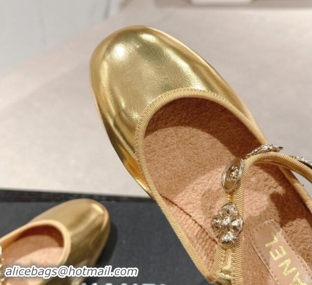 Shop Duplicate Chanel Metallic Calfskin Mary Janes Pumps 5cm with Charm Gold 1016129