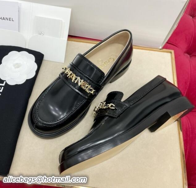 Grade Chanel Shiny Calfskin Loafers with CHANEL Chain Black 1016132