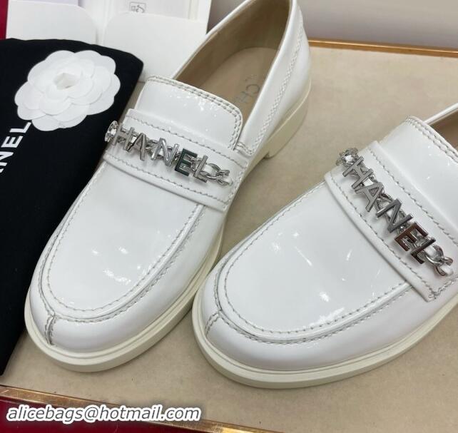 Unique Style Chanel Shiny Calfskin Loafers with CHANEL Chain White 1016133