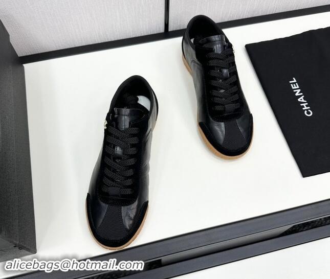 Stylish Chanel Calfskin & Suede Sneakers Black 1017002