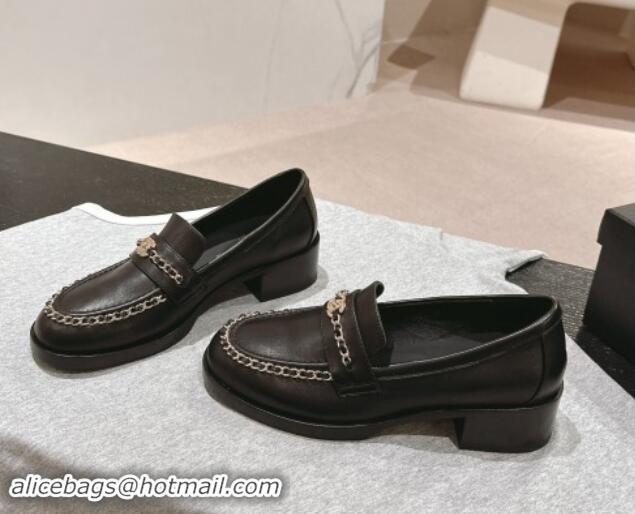 Purchase Chanel Calfskin Leather Loafers with Chain Black 1017027