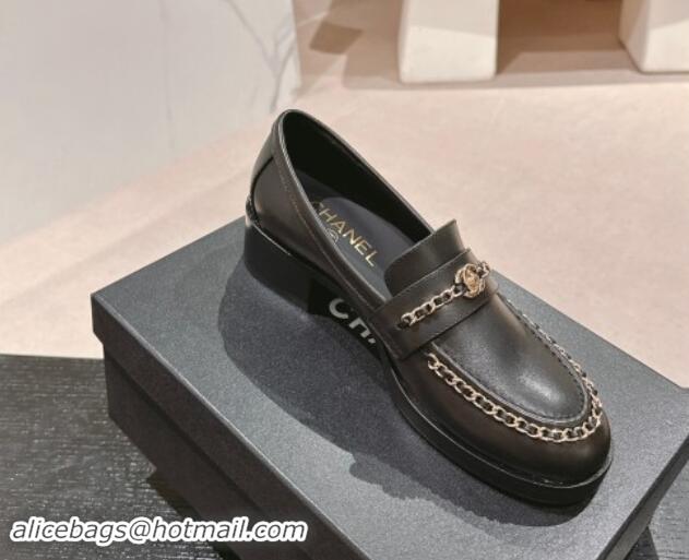 Purchase Chanel Calfskin Leather Loafers with Chain Black 1017027