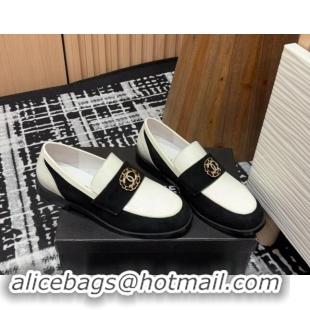 Sumptuous Chanel Calfskin & Suede Loafers with Circle CC White 1017036