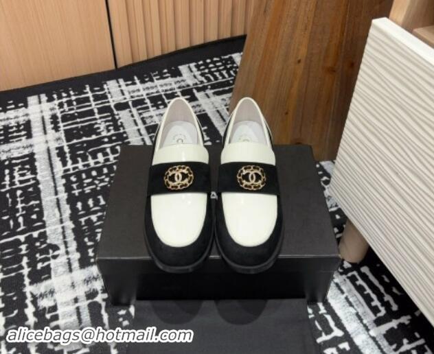 Sumptuous Chanel Calfskin & Suede Loafers with Circle CC White 1017036