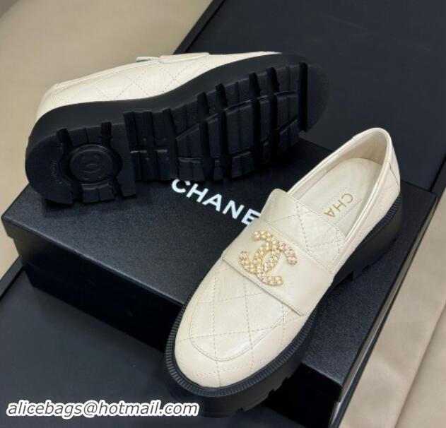 Perfect Chanel Quilted Oil Calfskin Platform Loafers 4.5cm with Chain CC White 1017037