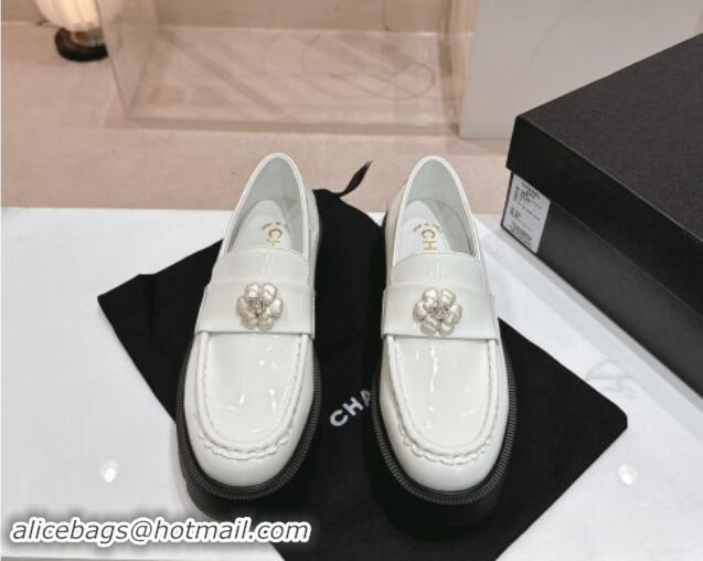 Unique Style Chanel Patent Calfskin Platform Loafers 4.5cm with Bloom White 1017051