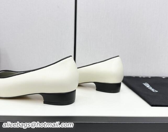 Buy Luxury Chanel Lambskin Pointed Pumps with Chain White 1017081