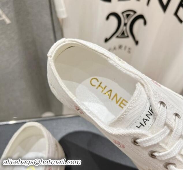 Feminine Chanel Canvas Platform Sneakers with Strass Bloom White 1017111