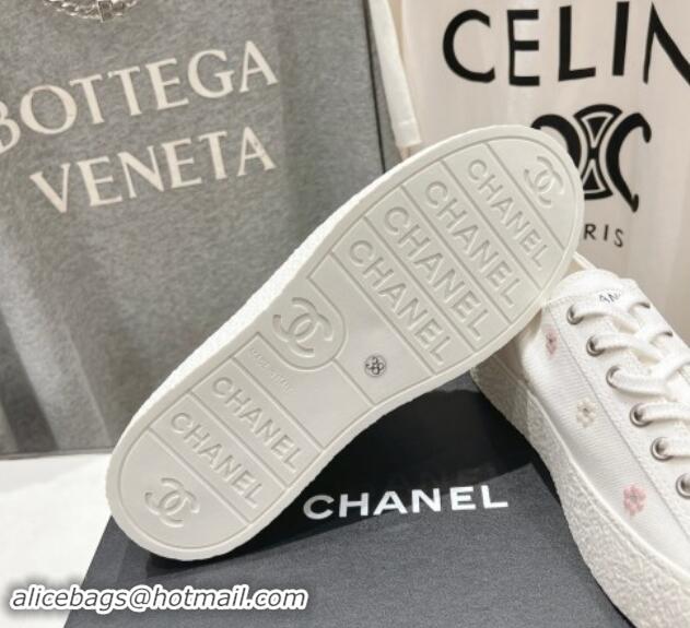 Feminine Chanel Canvas Platform Sneakers with Strass Bloom White 1017111