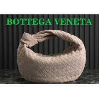 Well Crafted Bottega Veneta Teen Jodie Hobo Bag in Intrecciato Suede 690225 Nude 2024