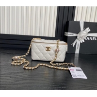 Top Design Chanel Lambskin Clutch with Chain and Pearls AP4285 White 2024