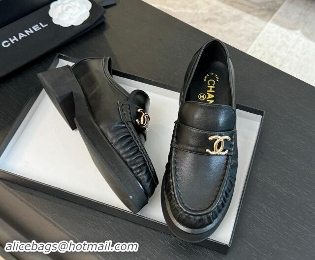 Pretty Style Chanel Calfskin Loafers 5.5cm with Metal CC Black 1120007