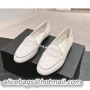 Perfect Chanel Calfskin Loafers Flat with One-Tone CC White 120009