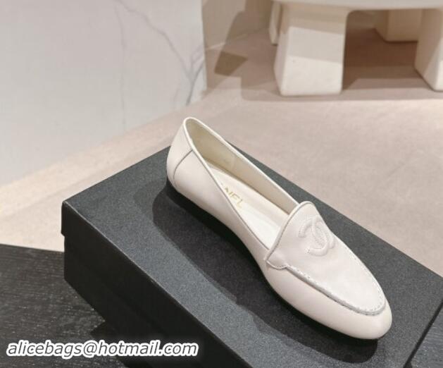 Perfect Chanel Calfskin Loafers Flat with One-Tone CC White 120009