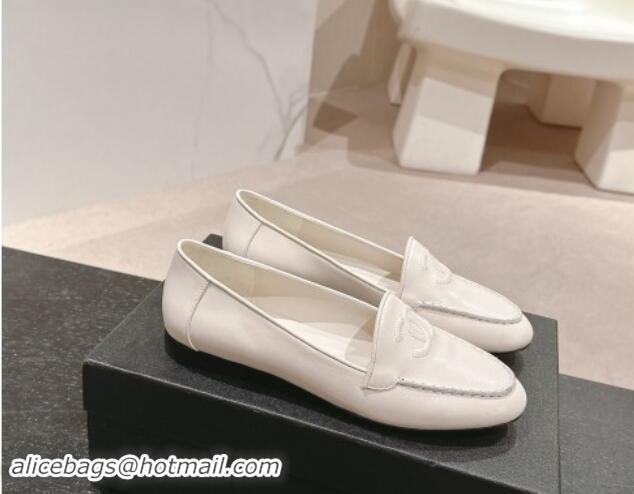 Perfect Chanel Calfskin Loafers Flat with One-Tone CC White 120009