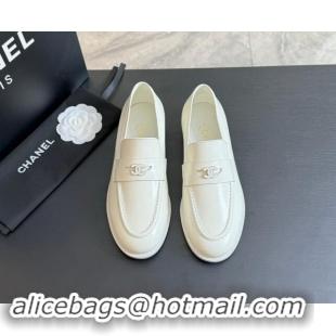 Good Looking Chanel Shiny Calfskin Loafers Flat White 120028