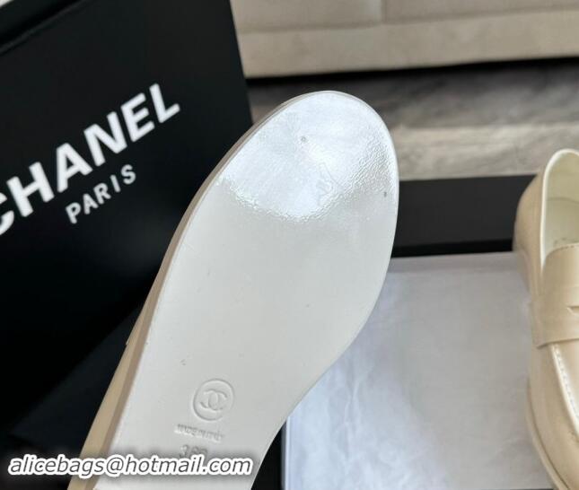 Good Looking Chanel Shiny Calfskin Loafers Flat White 120028