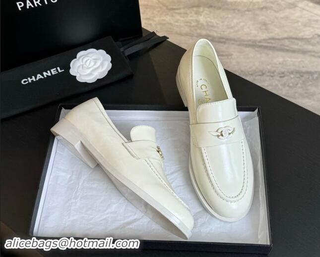 Good Looking Chanel Shiny Calfskin Loafers Flat White 120028