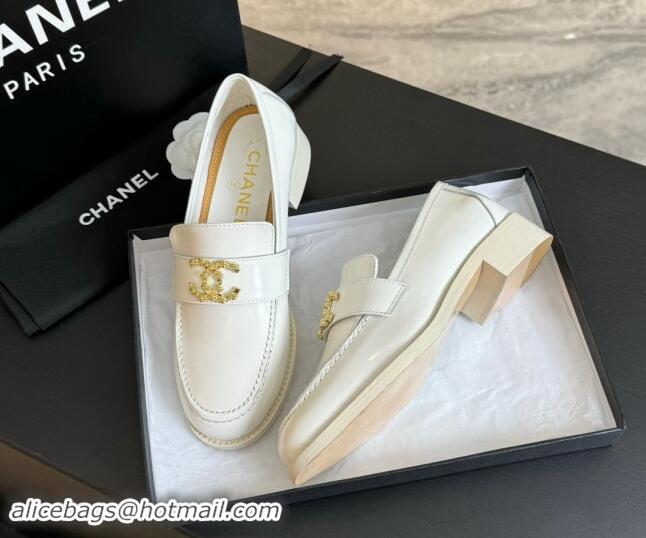 Good Product Chanel Shiny Calfskin Loafers with Camellia CC G45663 White 1120031