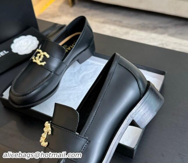 Luxurious Chanel Shiny Calfskin Loafers with Camellia CC G45663 Black 1120032