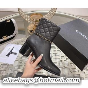 Best Product Chanel Quilted & Calfskin Heel Ankle Boots with Chain Black 1120054