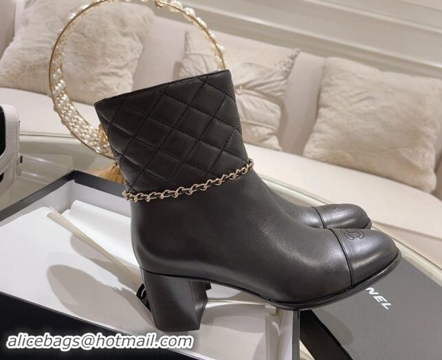 Best Product Chanel Quilted & Calfskin Heel Ankle Boots with Chain Black 1120054