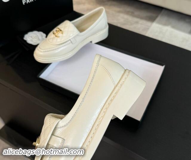 Good Quality Chanel Calfskin Flat Loafers with Quilted CC Foldover G45474 White 1120074