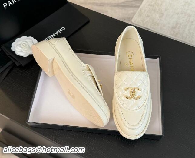 Good Quality Chanel Calfskin Flat Loafers with Quilted CC Foldover G45474 White 1120074