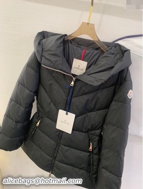 Promotional Moncler Down Jacket with Belt M112918 Black 2024