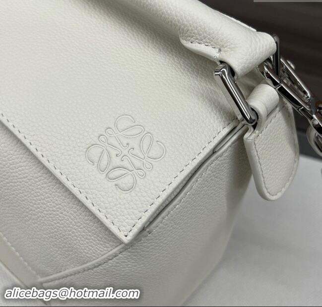 Top Grade Loewe Puzzle Medium Bag in Litchi-Grained Calfskin 062329 White 2024