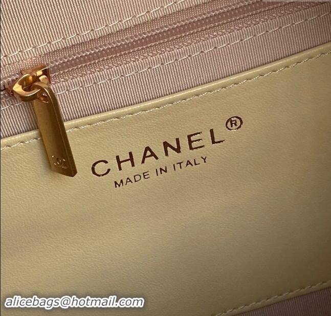 Top Quality Chanel Shiny Lambskin Maxi Hobo Bag AS5302 Yellow 2024