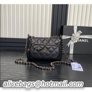 Famous Brand Chanel Shiny Crumpled Lambskin Clutch with Chain AP4348 Black 2024