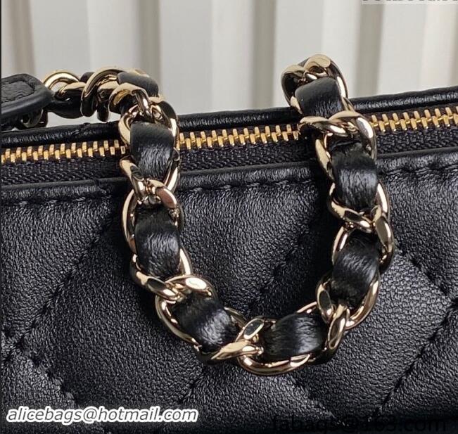 Famous Brand Chanel Shiny Crumpled Lambskin Clutch with Chain AP4348 Black 2024