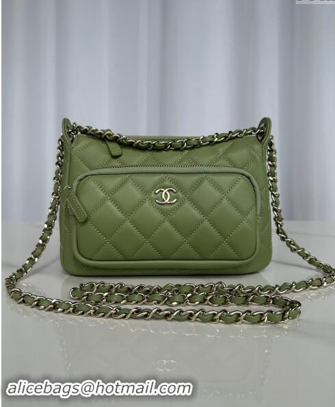 Good Looking Chanel Shiny Crumpled Lambskin Clutch with Chain AP4349 Green 2024