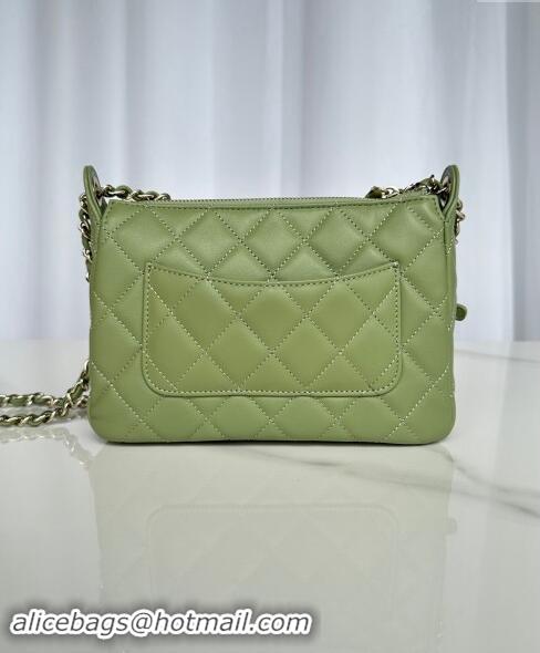 Good Looking Chanel Shiny Crumpled Lambskin Clutch with Chain AP4349 Green 2024