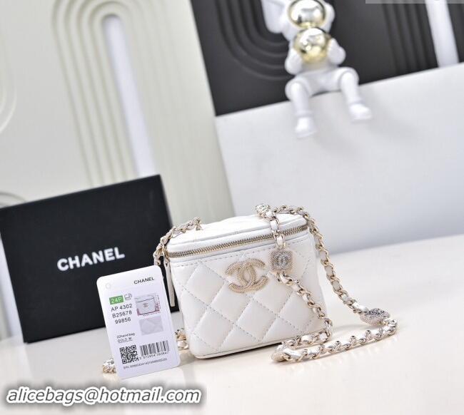 Top Grade Chanel Lambskin Clutch with Chain AP4302 White 2024