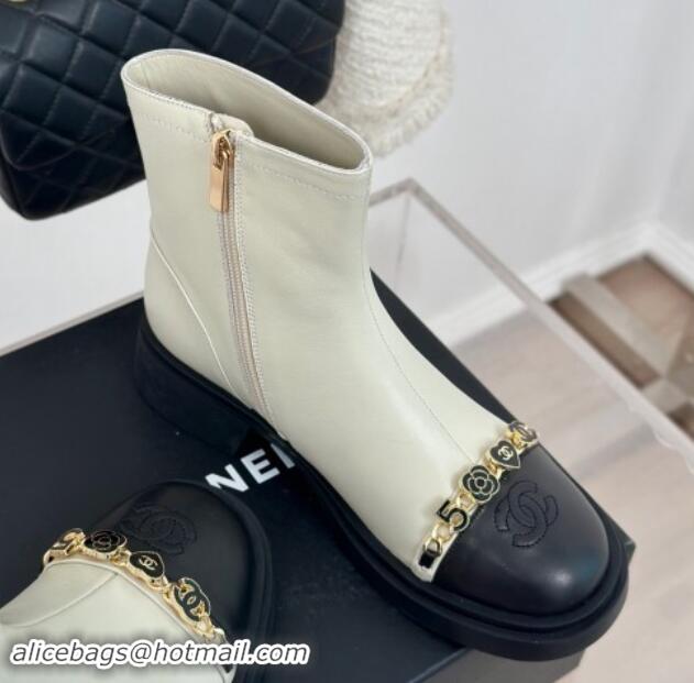 Unique Style Chanel Lambskin Ankle Boots 4cm with Charm Strap White 1121053