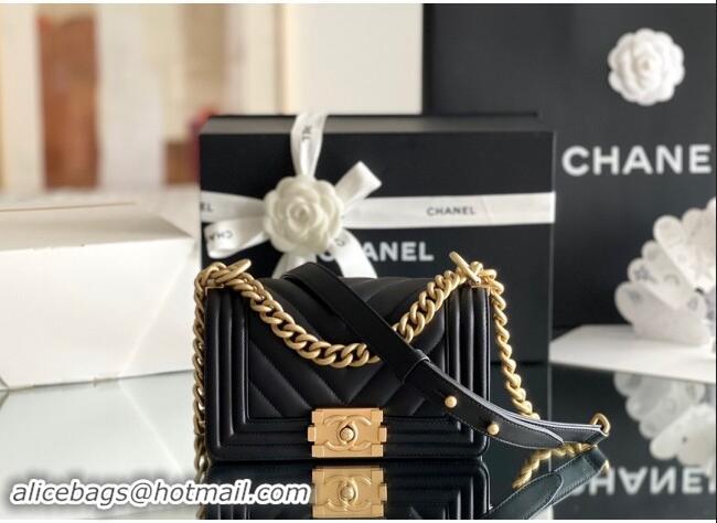 Good Taste Chanel Original Calfskin Leather Chevron Small Boy Flap Bag AS2630 Black/Gold 2023 Top Quality