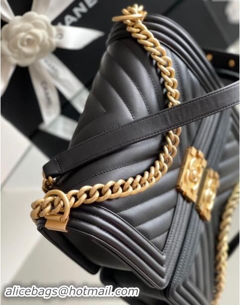 Reasonable Price Chanel Original Calfskin Leather Chevron Medium Boy Flap Bag AS2631 Black/Gold