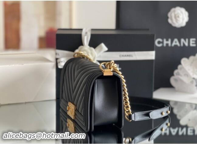 Reasonable Price Chanel Original Calfskin Leather Chevron Medium Boy Flap Bag AS2631 Black/Gold