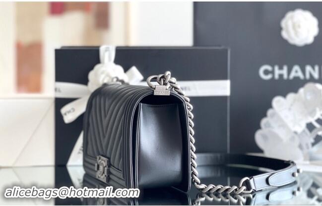 Luxury Cheap Chanel Original Calfskin Leather Chevron Medium Boy Flap Bag AS2631 Black/Silver 2023 Top Quality