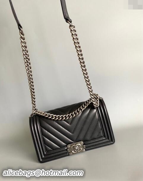 Good Looking Chanel Chevron Lambskin Small Classic Le Boy Flap Bag A67085 Black/Aged Silver