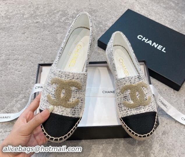 Trendy Design Chanel Tweed Espadrilles Flat with Gold-Tone CC White 121107